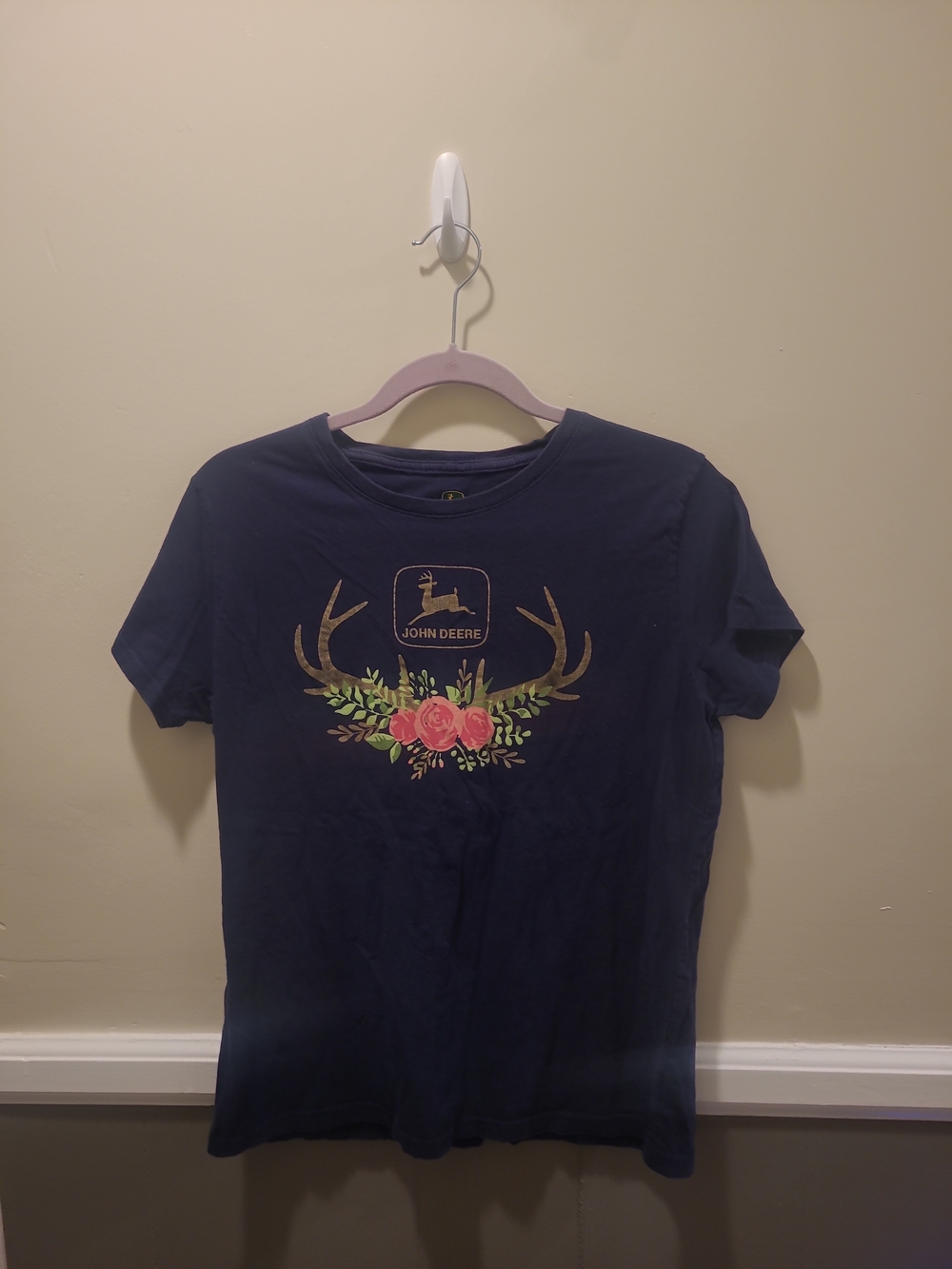 John Deere Womens Shirt Large Navy Blue Roses Golden Antlers Short Sleeve FLAW